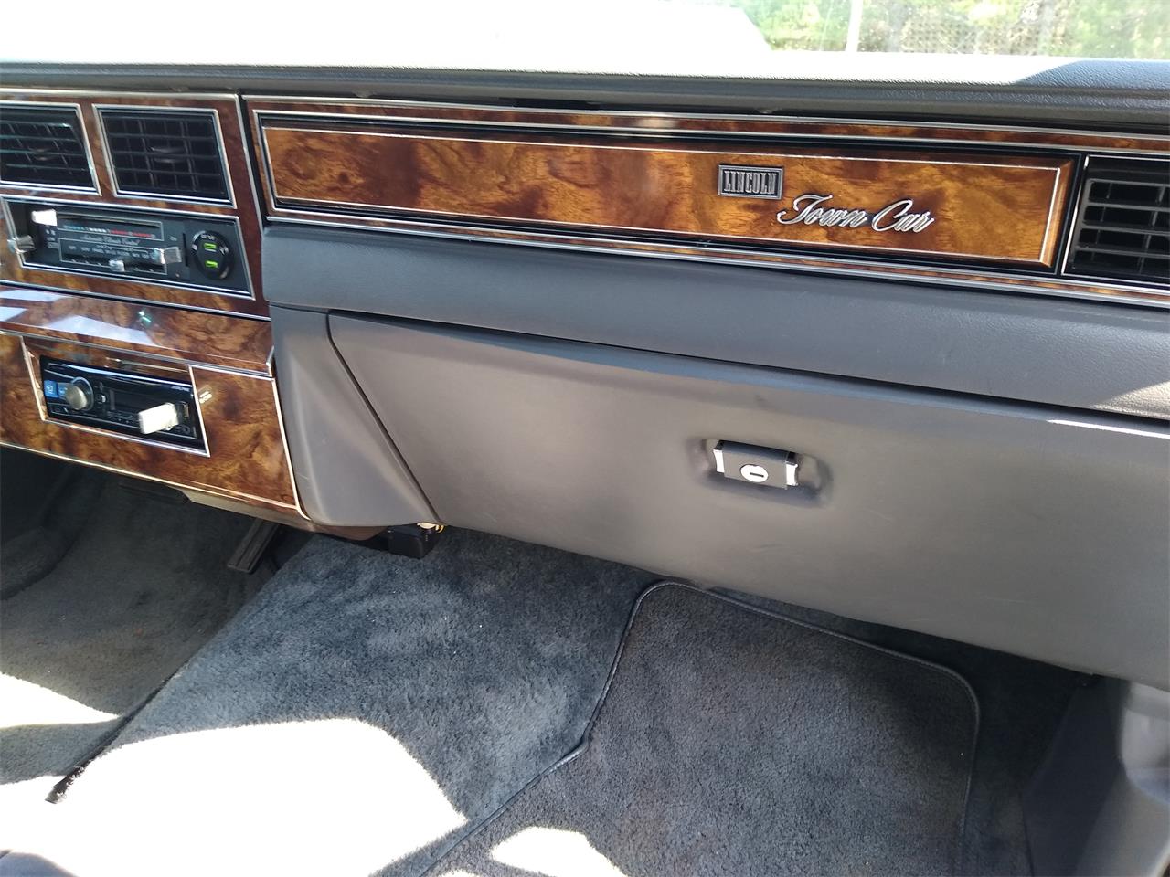 1984 Lincoln Town Car for sale in Norway, MI – photo 27