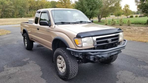 1999 Toyota Tacoma SR5 Xtra Cab TRD offroad 4x4 2.7l manual for sale in Clayton, DE – photo 2