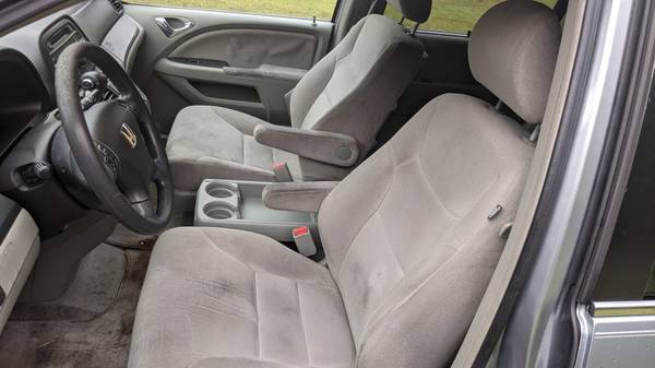 41 SERVICE RECORDS-DEALER MAINTAINED-SILVER HONDA ODYSSEY EX - SEATS... for sale in Hiram, GA – photo 4