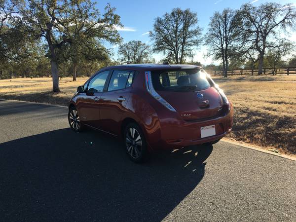 2014 Nissan LEAF SL Premium Trim - NEVER PAY FOR GAS! - cars &... for sale in Redding, CA – photo 7