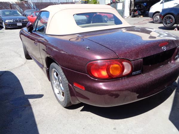 2000 Mazda Miata, SE, 6 speed - - by dealer - vehicle for sale in North Hollywood, CA – photo 8