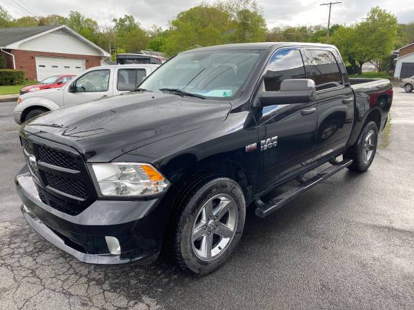 2014 RAM Crew Cab HEMI 4x4/Low Miles - - by dealer for sale in Bangor, PA – photo 2