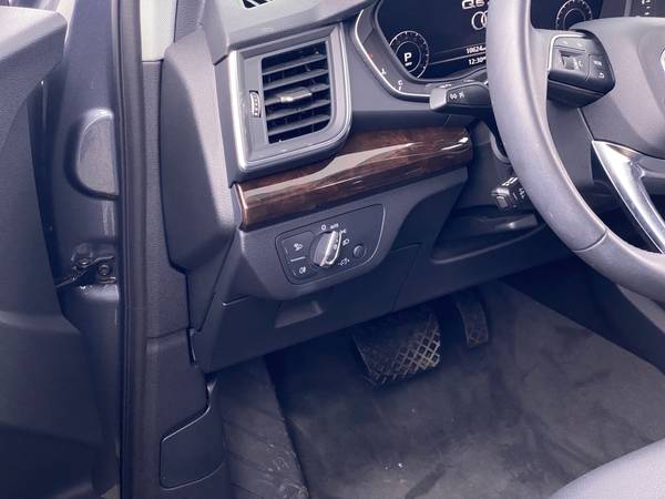 2018 Audi Q5 Premium Sport Utility 4D suv Gray - FINANCE ONLINE -... for sale in Park Ridge, IL – photo 24