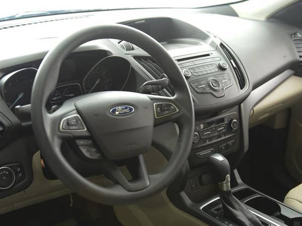 2017 Ford Escape SE Sport Utility 4D suv Black - FINANCE ONLINE for sale in Pittsburgh, PA – photo 2