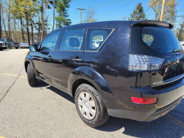 2008 Mitsubishi Outlander 4x4 - - by dealer - vehicle for sale in Derry, ME – photo 3