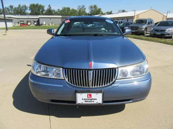 1999 Lincoln Town Car Signature - cars & trucks - by dealer -... for sale in Marion, IA – photo 8