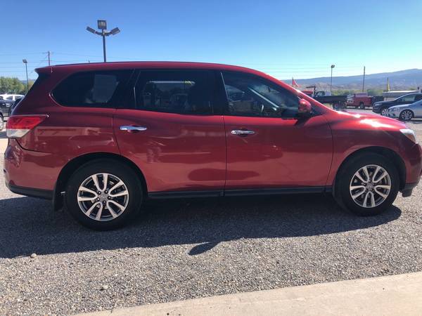 2015 Nissan Pathfinder S, Front Wheel Drive, 3rd Row, ONE OWNER! -... for sale in MONTROSE, CO – photo 3