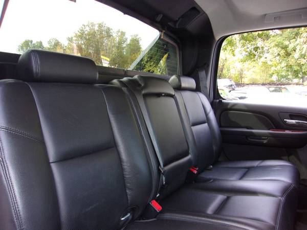 2012 Chevy Avalanche LTZ 4x4, 165k Miles, Auto, Black/Black, Nav. Nice for sale in vermont, VT – photo 12