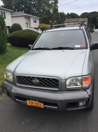 2001 Nissan Pathfinder for sale in Huntington Station, NY – photo 3
