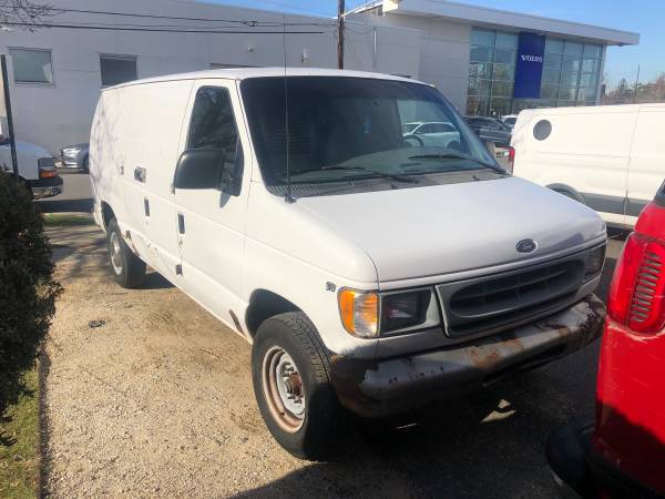 2002 Ford E-250 .ECONOLINE cargo van V8 TRITON The van is an... for sale in Rockville Centre, NY – photo 3