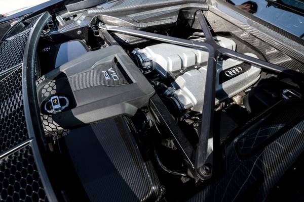 2017 Audi R8 V10 Carbon Fiber Interior/Exterior PckgHIGHLY SPEC'D -... for sale in Dallas, NY – photo 17