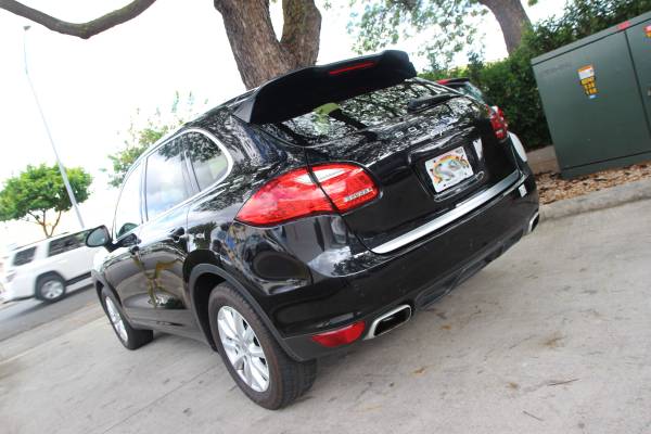 2012 PORSCHE CAYENNE LEATHER ALLOY AUTO LUXURY - - by for sale in Honolulu, HI – photo 12