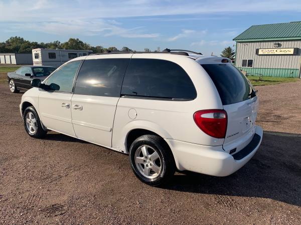 2005 Dodge Grand Caravan SXT**New Tires for sale in Sioux Falls, SD – photo 9