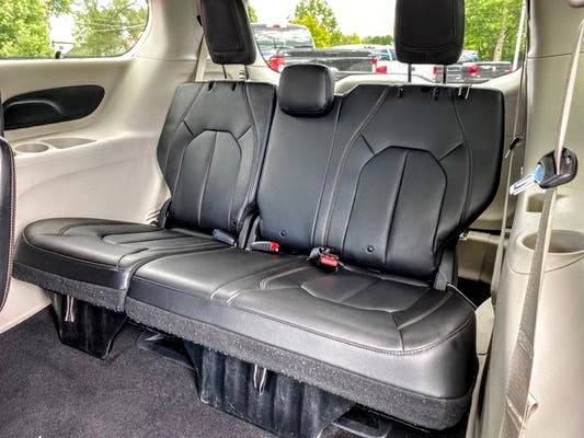2019 Chrysler Pacifica Touring L (Stow And Go Seating) - cars &... for sale in Loves Park, IL – photo 7
