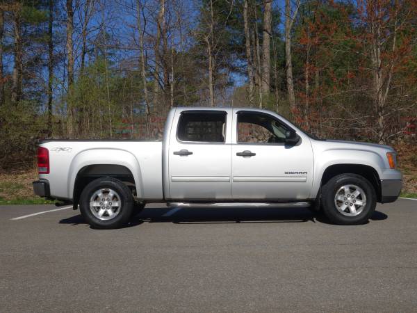 2011 GMC Sierra 1500 Crew Cab SLE 4WD - - by dealer for sale in Derry, VT – photo 5