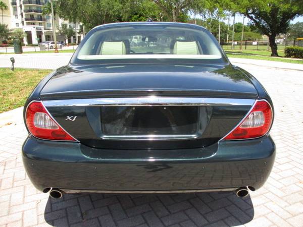 2008 Jaguar XJ8 72, 564 Low Miles Clean Carfax Dealer Serviced - cars for sale in Fort Lauderdale, FL – photo 16