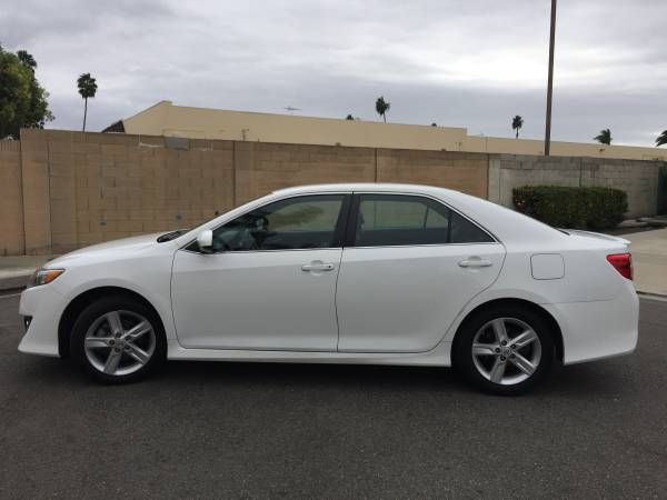 2014 Toyota Camry SE Origi One Owner White Look & Runs Like New... for sale in Fountain Valley, CA – photo 7