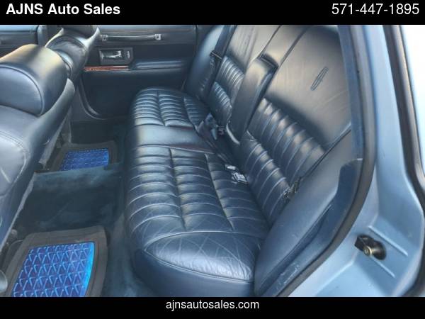 1993 LINCOLN TOWN CAR EXECUTIVE - cars & trucks - by dealer -... for sale in Alexandria, District Of Columbia – photo 21