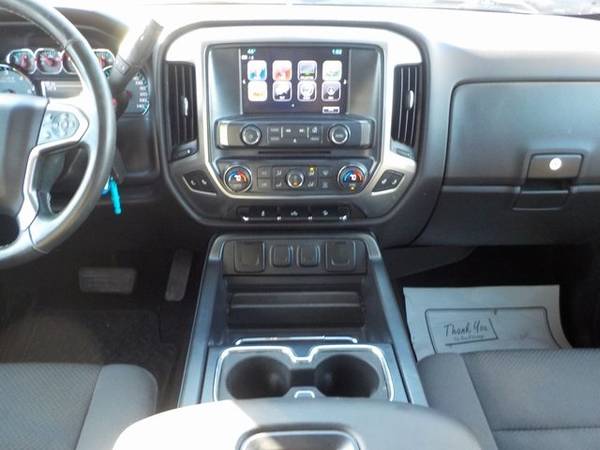 2017 Chevrolet Silverado 1500 4WD 4D Crew Cab / Truck LT - cars &... for sale in Cambridge, OH – photo 17