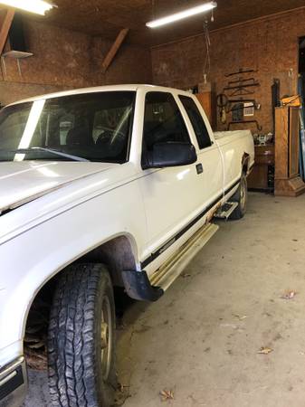 1998 2wd Chevy 2500 - cars & trucks - by owner - vehicle automotive... for sale in Colfax, IA – photo 6