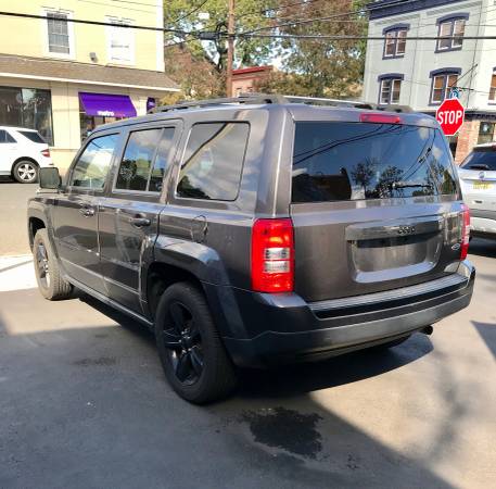2015 Jeep Patriot Altitude Carfax Certified - cars & trucks - by... for sale in Red Bank, NJ – photo 6