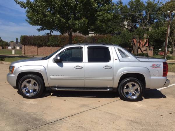 2012 AVALANCHE Z71 - Only 39k orig miles! GM warranty till 2022! for sale in Plano, TX – photo 2