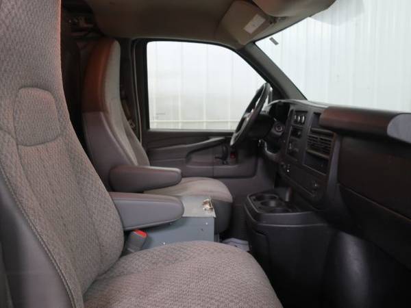 2012 Chevrolet Express 2500 Cargo Van 1-Owner Shelving 88,000 Miles for sale in Caledonia, MI – photo 17
