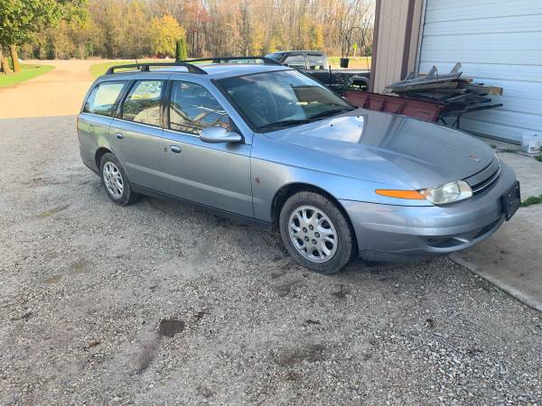 2002 Saturn LW200 Wagon for sale in Appleton, WI – photo 2