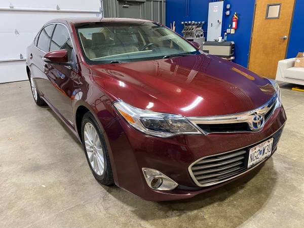 2014 Toyota Avalon XLE Hybrid - - by dealer - vehicle for sale in Grandview, MO – photo 8