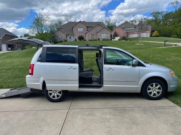 2012 Chrysler Town Country Wheelchair Handicap Mobility Rear Entry for sale in Bethel Park, PA – photo 16