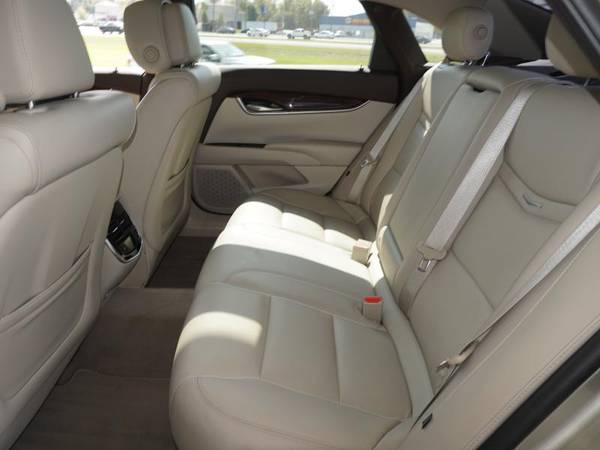 2014 Caddy Cadillac XTS Luxury FWD sedan Silver Coast Metallic -... for sale in Baton Rouge , LA – photo 13
