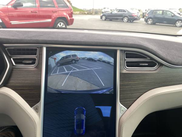 2015 Tesla Model S 70D - - by dealer - vehicle for sale in Dodgeville, WI – photo 15