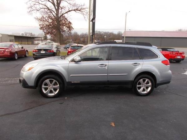 2013 Subaru Outback 2.5i Limited - cars & trucks - by dealer -... for sale in Elkhart, MI – photo 4