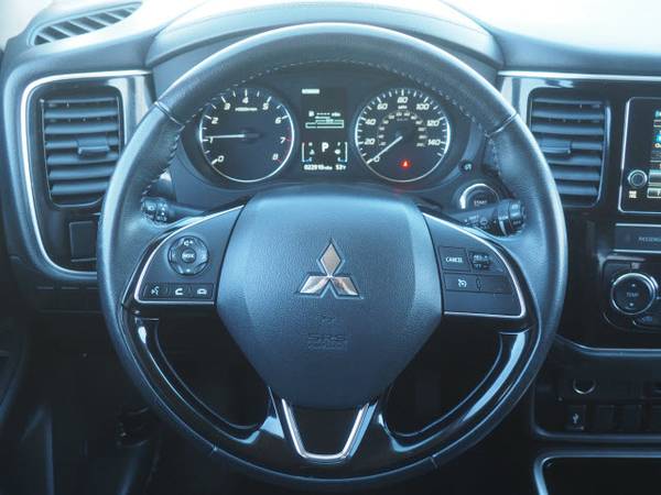 2019 Mitsubishi Outlander SE - - by dealer - vehicle for sale in Bend, OR – photo 15