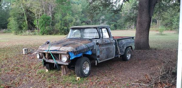 4 sale is this old truck for sale in DUNNELLON, FL