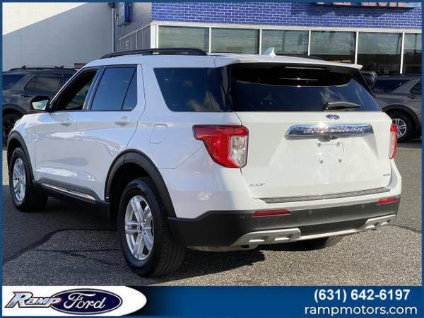 2020 Ford Explorer XLT 4WD SUV - - by dealer - vehicle for sale in PORT JEFFERSON STATION, NY – photo 6