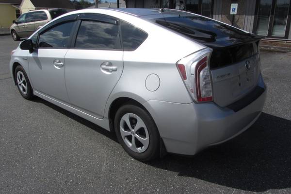2012 Toyota PRIUS Hybrid 3 - cars & trucks - by dealer - vehicle... for sale in Seattle, WA – photo 7