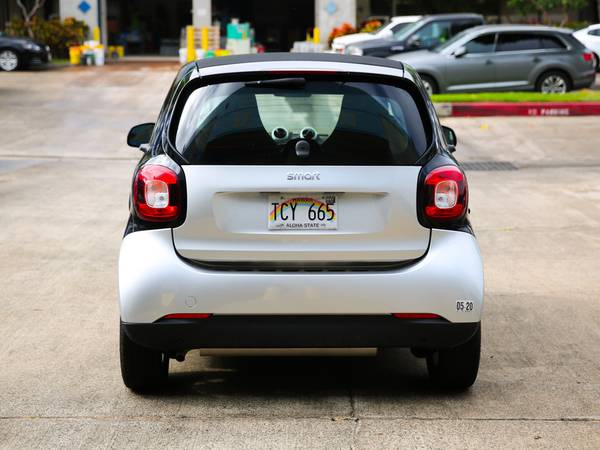 2017 Smart Fortwo Passion Hatchback, Auto, 3-Cyl Turbo, ONLY 2k... for sale in Pearl City, HI – photo 6