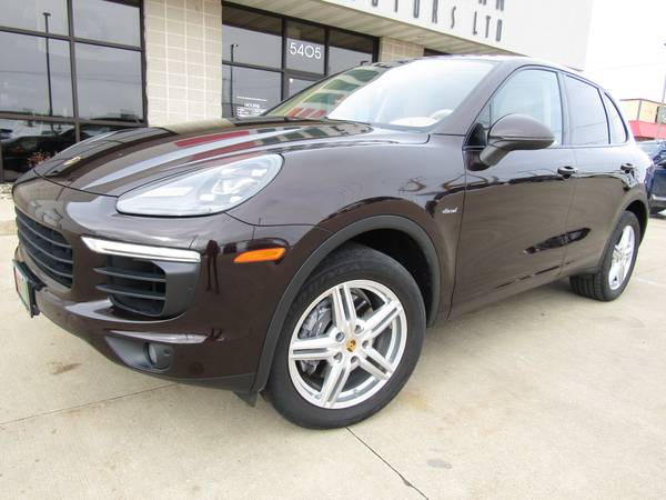 2016 Porsche Cayenne AWD Diesel 1-Owner 7716lb Tow Rating Navigation for sale in Cedar Rapids, IA 52402, IA – photo 2