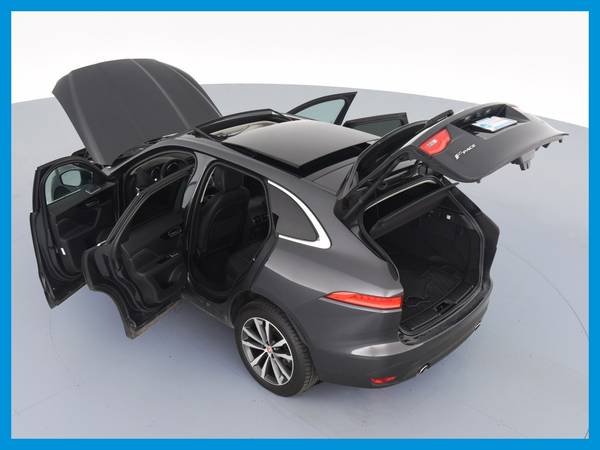 2018 Jag Jaguar FPACE 35t Prestige Sport Utility 4D suv Gray for sale in Oakland, CA – photo 17