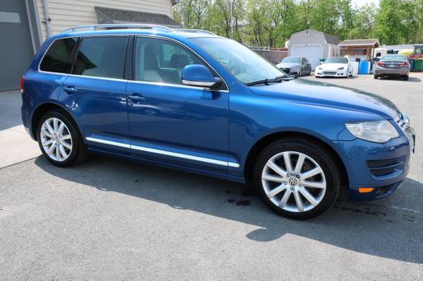 2010 VW Touareg TDI w/air suspension - Biscay Blue for sale in Shillington, PA – photo 5