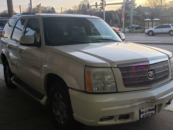 2002 CADILLAC ESCALADE - cars & trucks - by dealer - vehicle... for sale in MILWAUKEE WI 53209, WI – photo 4