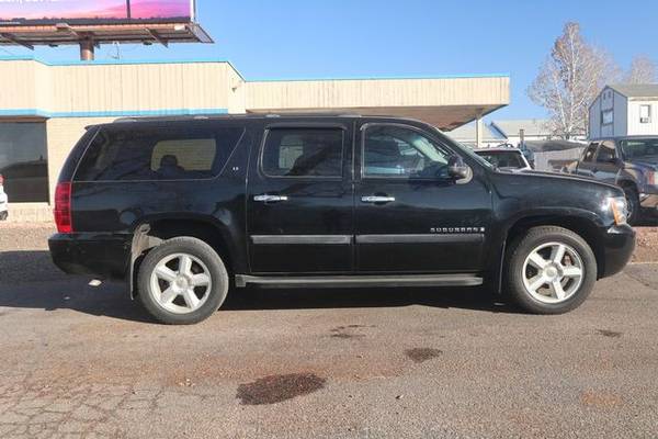 2007 Chevrolet Suburban 1500 - Financing Available! - cars & trucks... for sale in Greeley, CO – photo 2