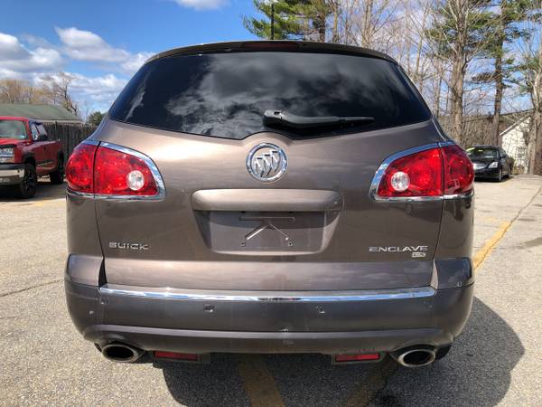 2008 Buick Enclave 3rd Row 4x4 CLEAN - - by dealer for sale in Derry, ME – photo 3