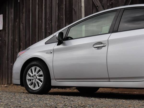 2015 Toyota Prius Plug-in Hybrid Advanced 4dr Hatchback - cars & for sale in PUYALLUP, WA – photo 7