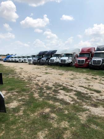 2012 International Prostar Eagle semi trucks sleeper cabs camiones for sale in Lubbock, TX – photo 15
