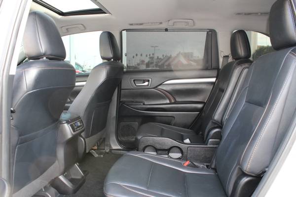 Certified Pre-Owned 2019 Toyota Highlander XLE SUV at WONDRIES for sale in ALHAMBRA, CA