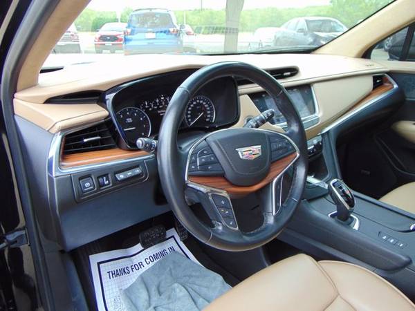 2019 Cadillac Xt5 Platinum AWD ( Mileage: 43, 107! for sale in Devine, TX – photo 3