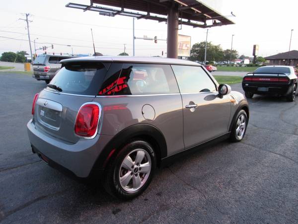 2015 MINI Cooper Hardtop HB - cars & trucks - by dealer - vehicle... for sale in Rockford, WI – photo 9
