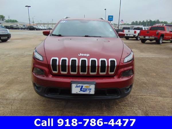 2017 Jeep Cherokee Latitude suv Red - - by dealer for sale in Grove, AR – photo 3